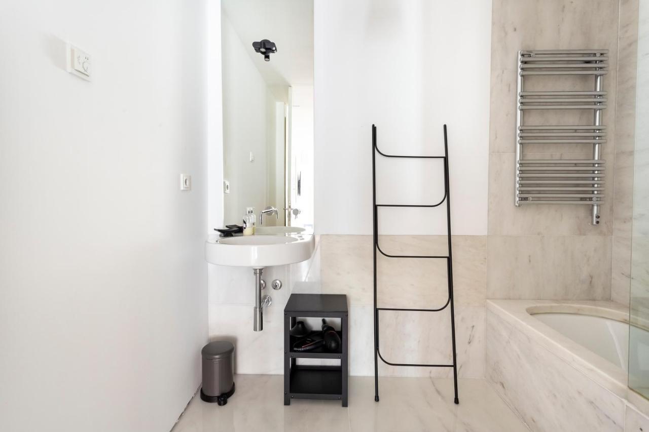 Altido Stylish 5Br Apt With Big Terrace In Principe Real リスボン エクステリア 写真
